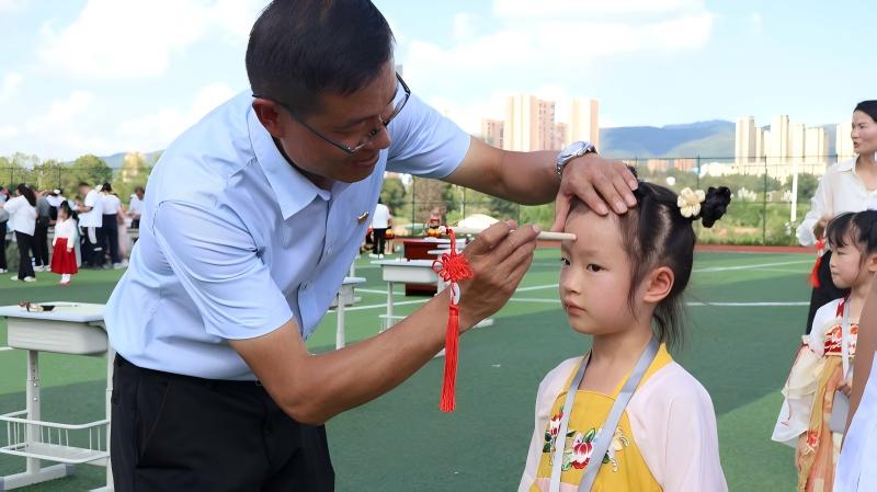 启智增慧 明礼启航安宁中学太平学校一年级新生入学仪式照片                                                                                                             .jpg
